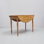 1320 7121 DROP-LEAF TABLE